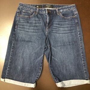 Nine West Womens' denim bermuda shorts, 14/32, VGUC